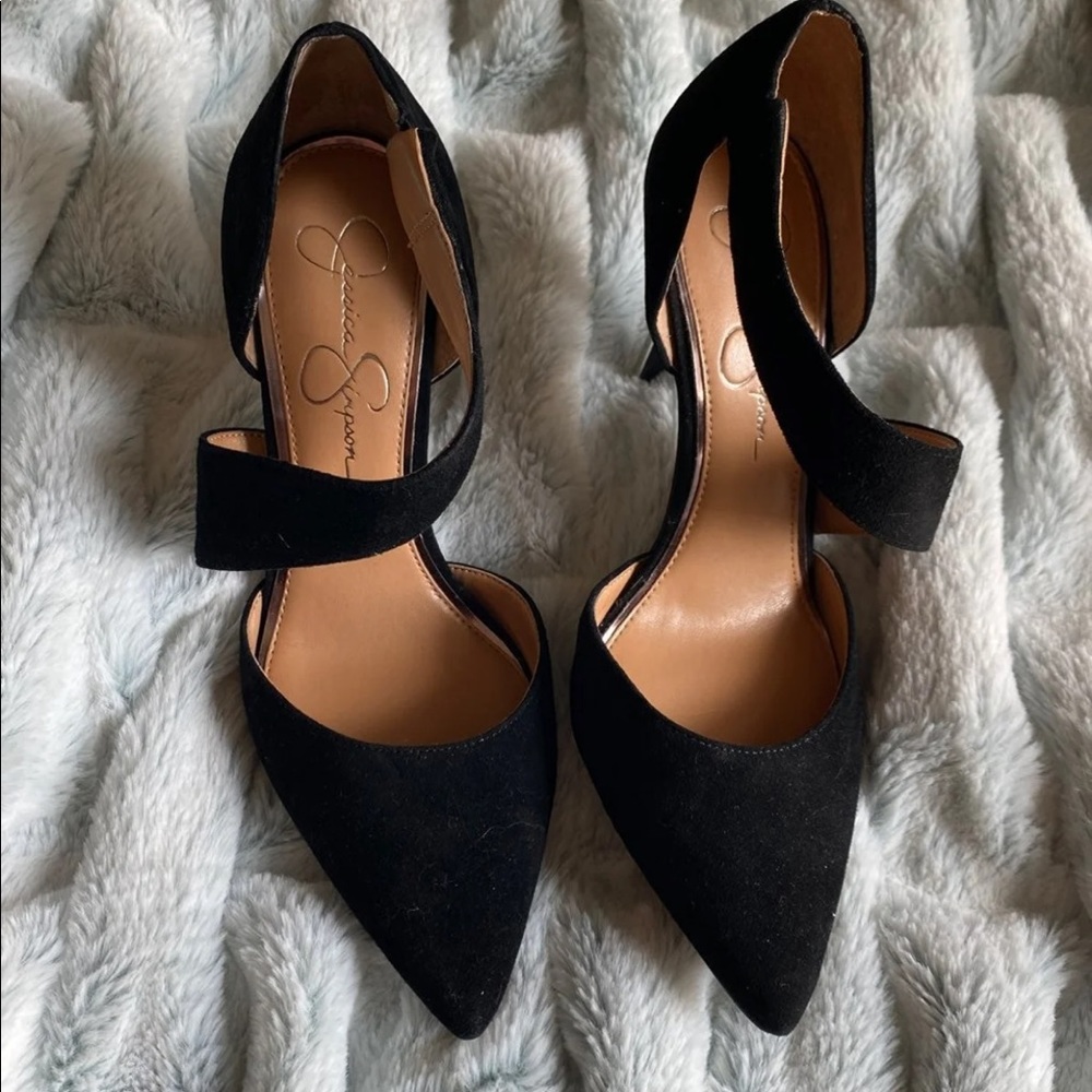 Beautiful Jessica Simpson Heels!!! Velvet! 
Black!